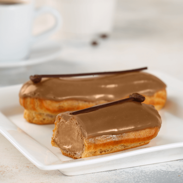 Эклер кофейный МясновЪ Пекарня