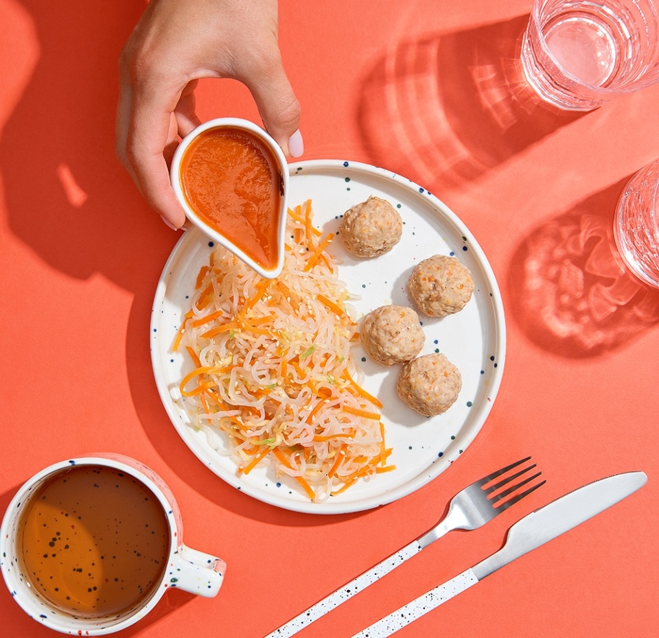 

Боллы Азбука Life из индейки с лапшой ширатаки и томатным соусом 210 г