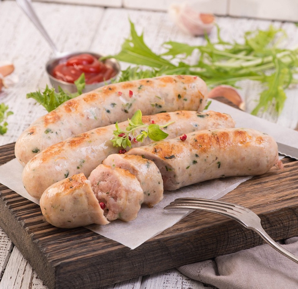 

Колбаски куриные с эстрагоном "Почти готово"