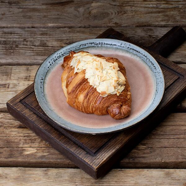 Круассан миндальный