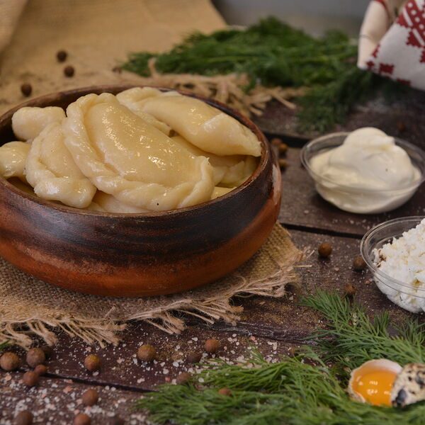 Вареники с капустой и беконом жареные