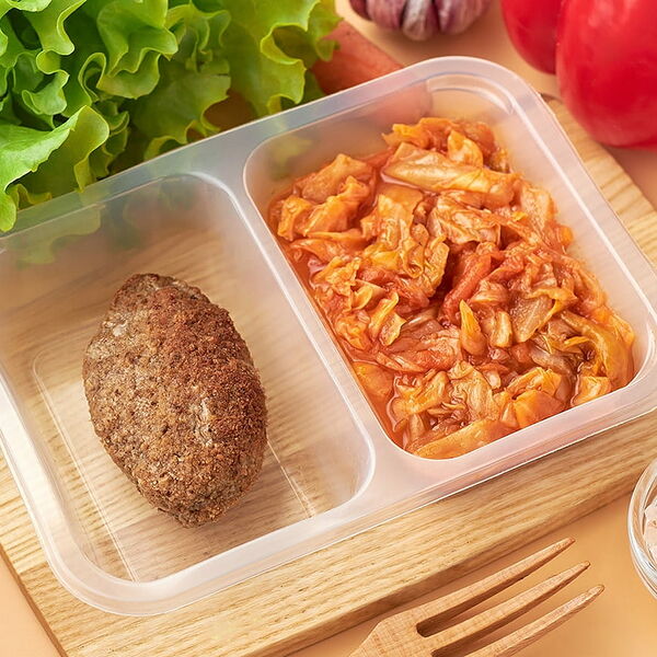 Котлета домашняя с тушеной капустой