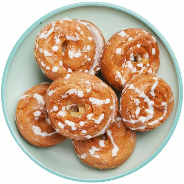 Изделие мучное Заварное колечко в белой глазури ТМ Ванюшкины Сладости