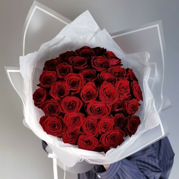 Букет из 35 красных роз