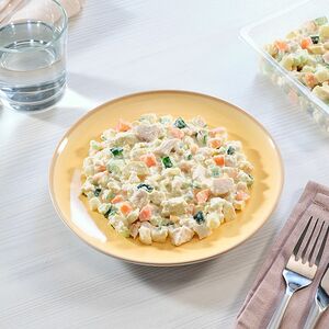 Салат Столичный с куриным филе Пятерочка Кафе 200г