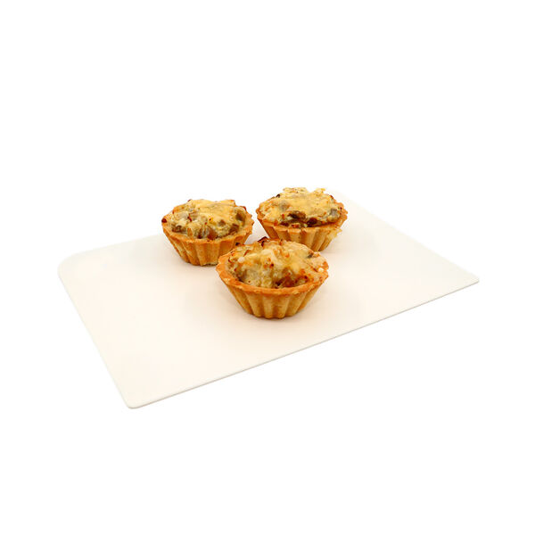 Тарталетки с курицей и грибами запечённые