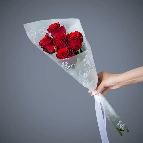 Монобукет 5 Роз Explorer в упаковке