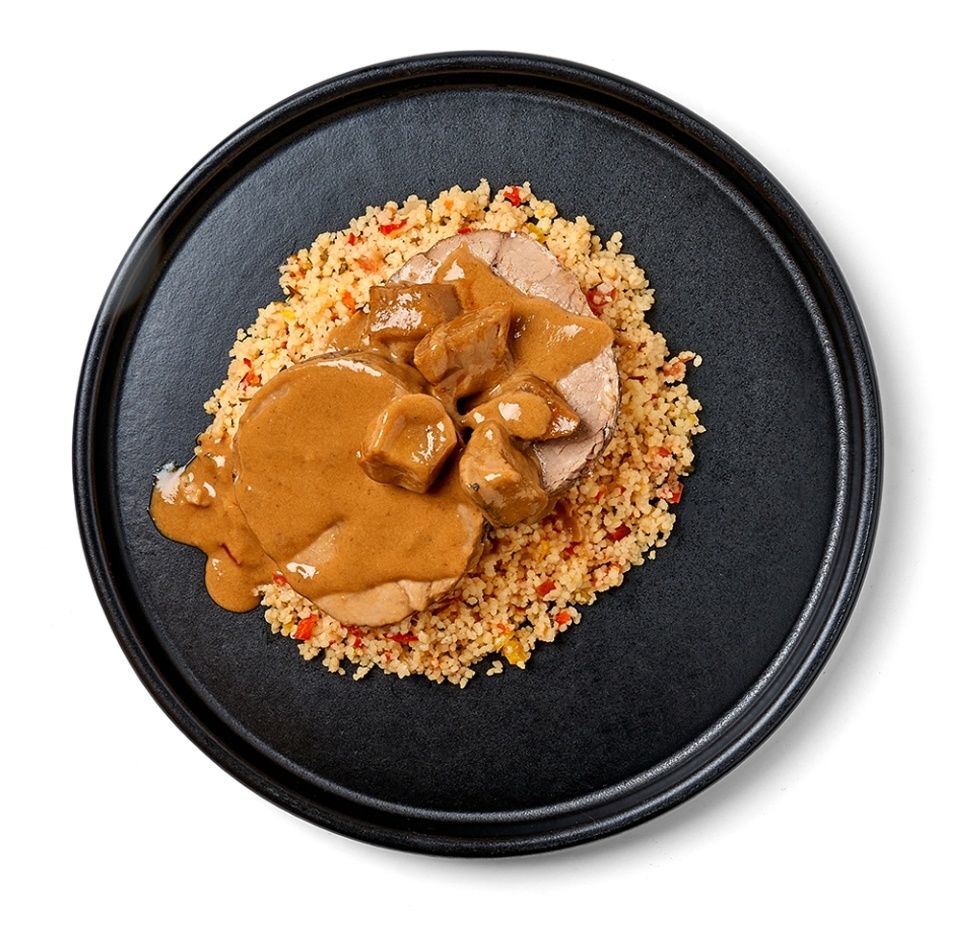 

Телятина томленая Уже Готово A La Carte с соусом из белых грибов, кускусом и овощами 270 г