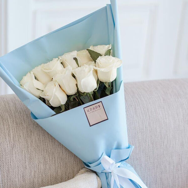 Букет 11 белых роз