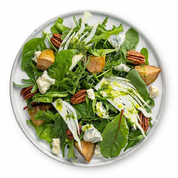 Салат с запечённой грушей, фенхелем и сыром с голубой плесенью Шеф Перекрёсток, 180г