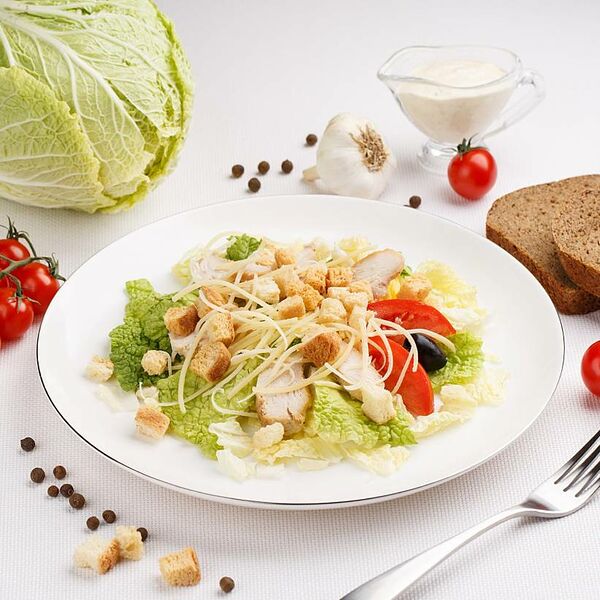 Салат Цезарь с курицей 180 г