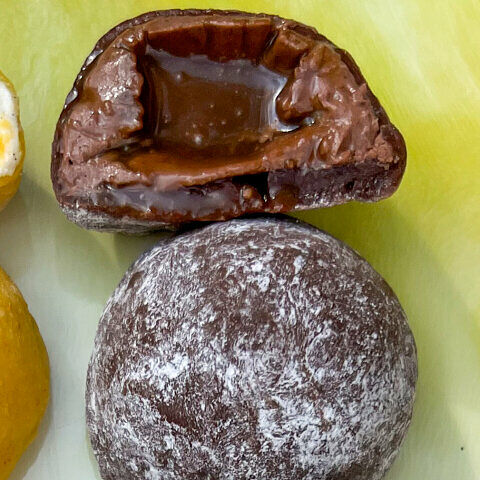 Шоколадно-карамельный Моти веганский