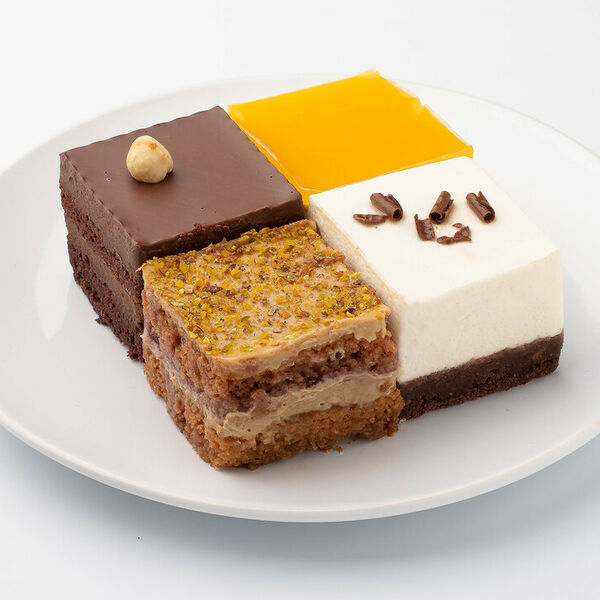 Ассорти пирожных 4 вкуса 