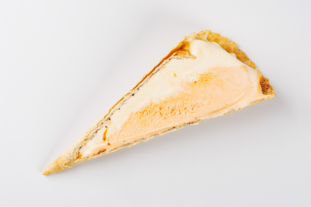 

Пломбир ВкусВилл с манго и яблоком в вафельном рожке 100 г