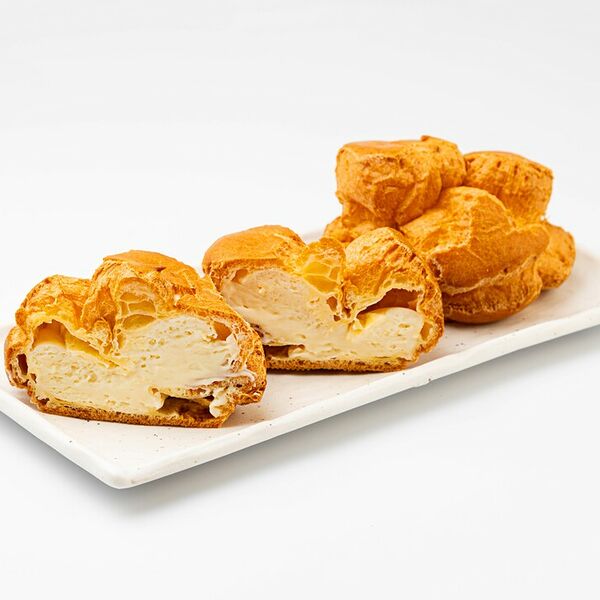 Пирожное Профитроли с заварным кремом