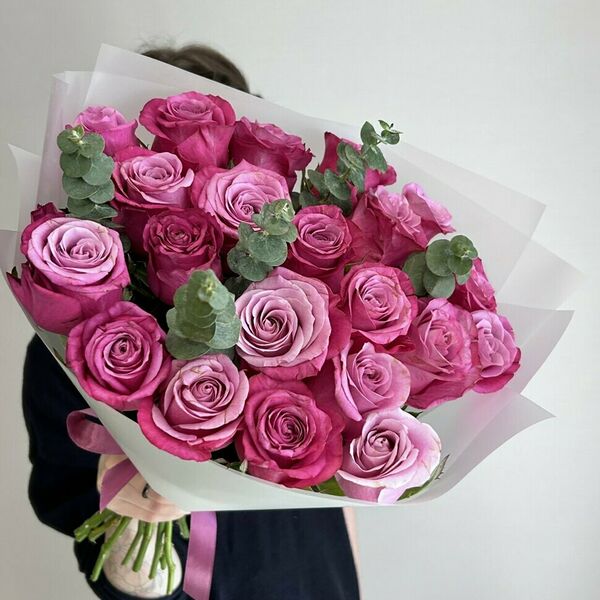Букет из 21 пурпурной розы