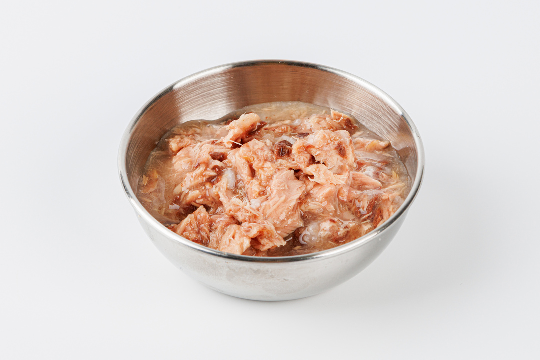 

Корм влажный для кошек Родные корма Тунец в соусе по-тайски 70 г