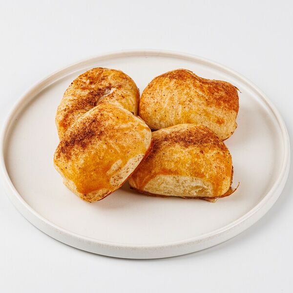 Пирожки-мини с яблоком на сметанном тесте