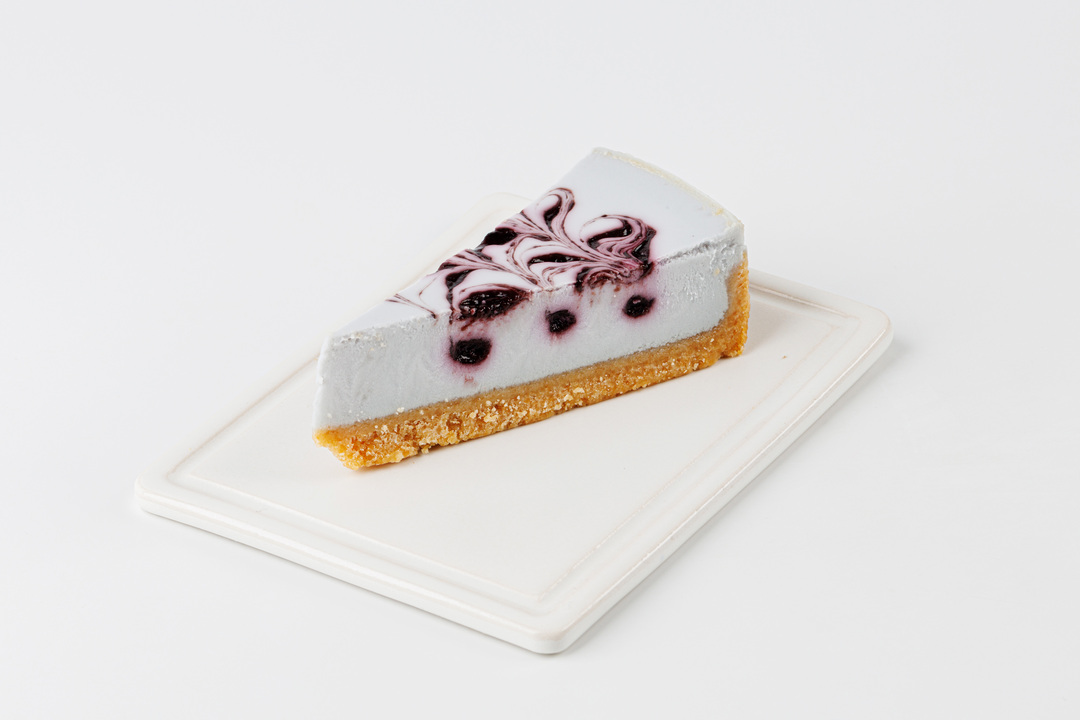 

Чизкейк Голубая матча с голубикой, кафе