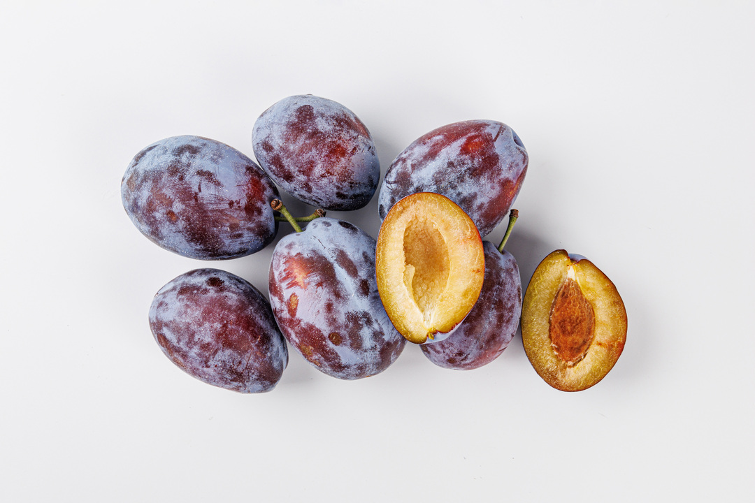 

Слива сорт Чернослив, вес