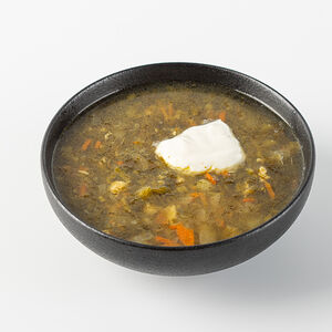 Суп щавелевый с курицей и сметаной