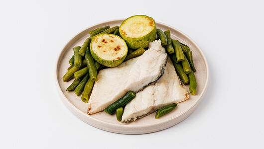 Филе дорадо гриль с овощным гарниром ВкусВилл