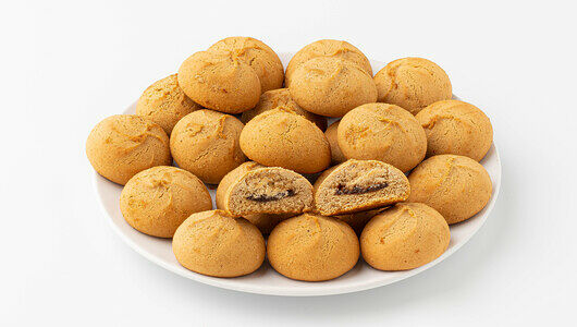 Пряники с яблочной начинкой на изомальте