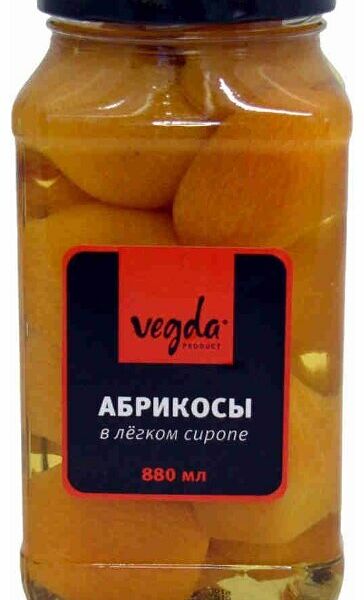 Абрикосы в сиропе Vegda