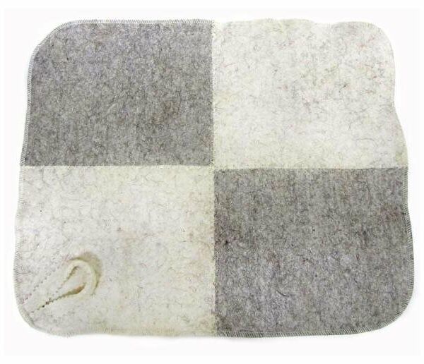 Коврик для бани и сауны Obsi двухцветный бело-коричневый из мериноса