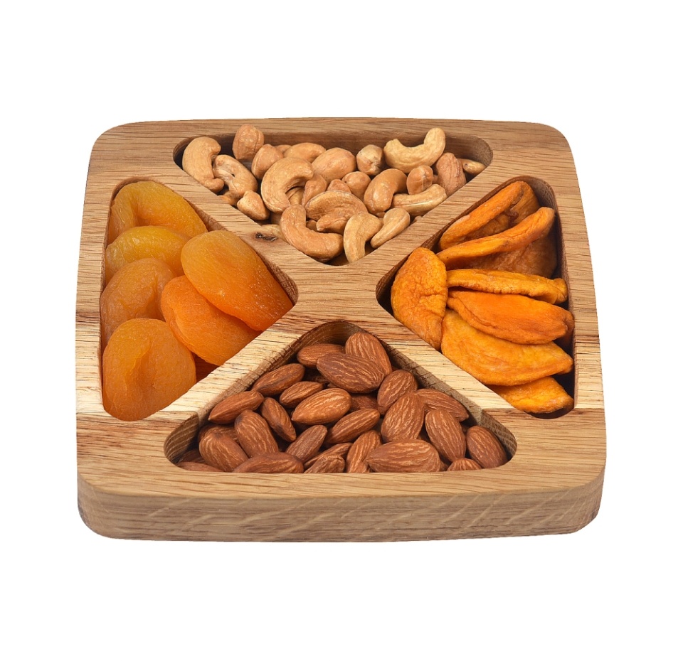 

Подарочная тарелка четыре порции с кешью, миндалем, курагой, и персиком 300 г