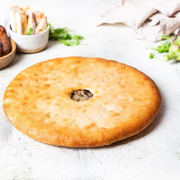 Пирог Осетинский с мясом и баклажанами 470 г