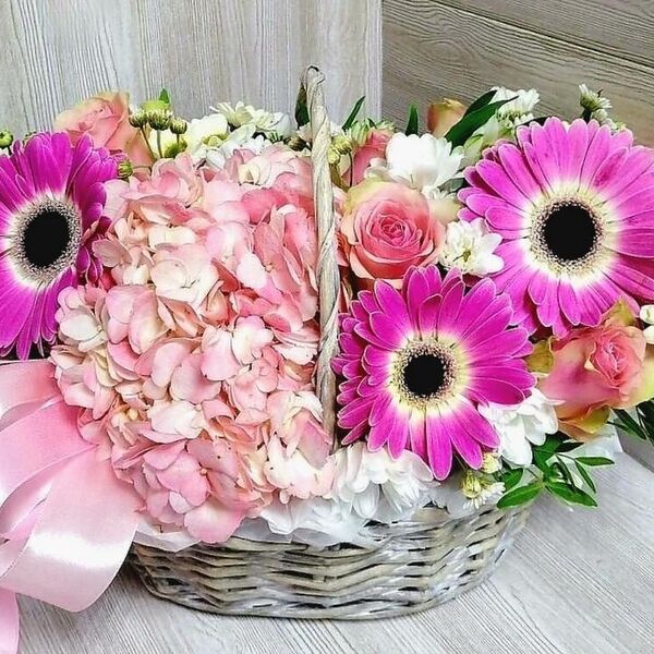 Корзиночка полевого настроения с гортензией