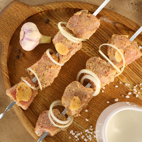 МясновЪ Шашлык из свиного окорока в маринаде из натурального йогурта с горчицей