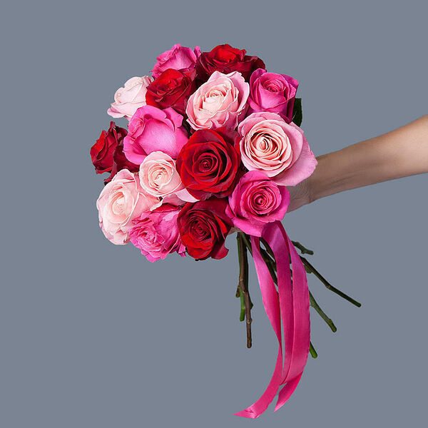 Монобукет из 15 Роз Микс-6 под ленту