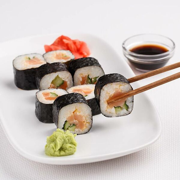 ПалычРолл С лососем и огурцом 180 г