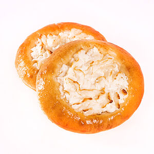 Ватрушка с фермерским творогом 2 шт