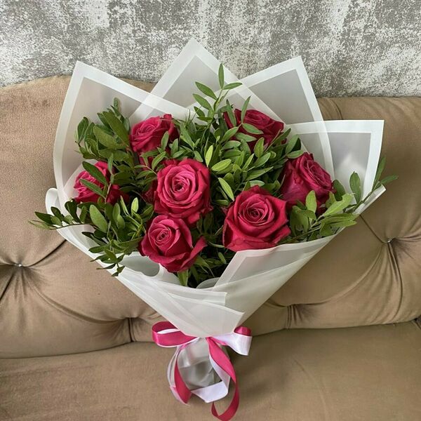 Букет красных роз