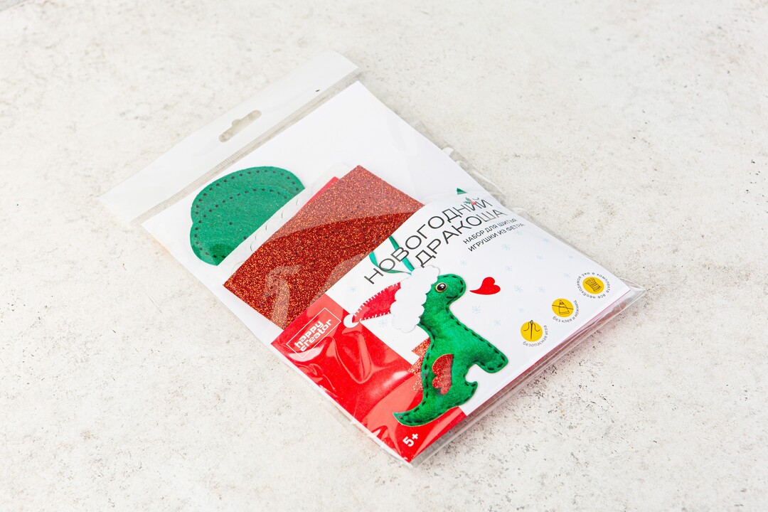 

Набор для шитья из фетра "Новогодний дракоша"_РП