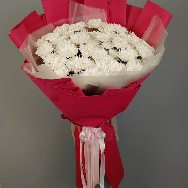 Гигант из хризантем