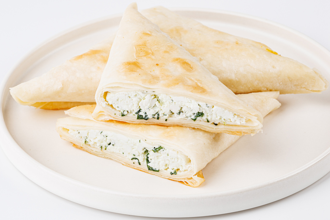 

Конвертики с творогом и зеленью