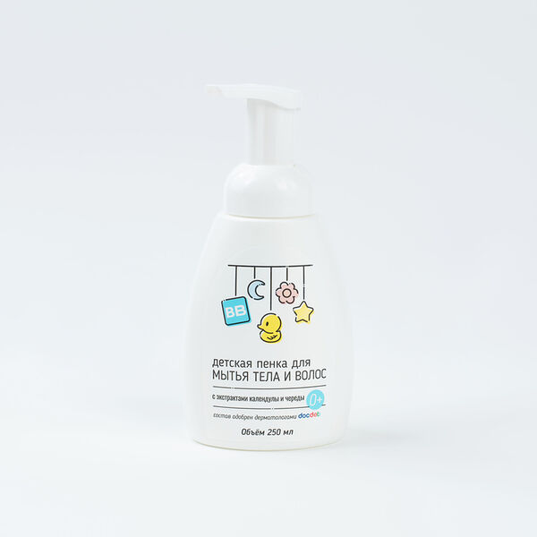 Пенка детская для мытья тела и волос