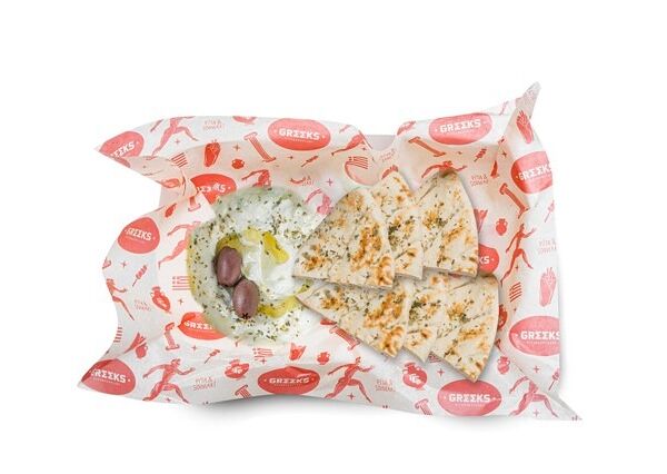 Дзадзики с питой