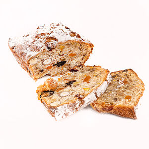 Кекс с сухофруктами и орехами