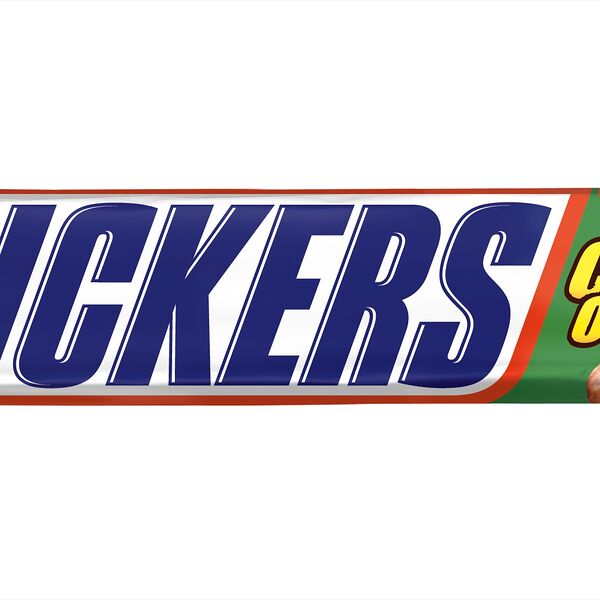 Батончик шоколадный SNICKERS с лесным орехом вес 81г Марс