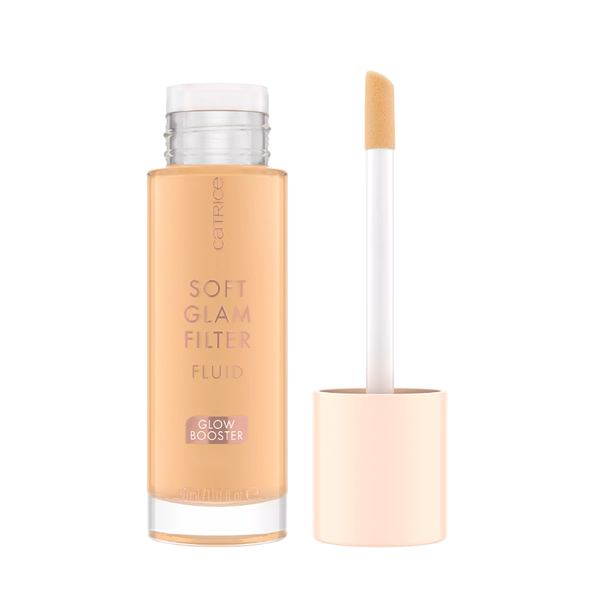 Флюид с эффектом мягкого свечения Catrice Soft Glam Filter Fluid тон 020 30 мл