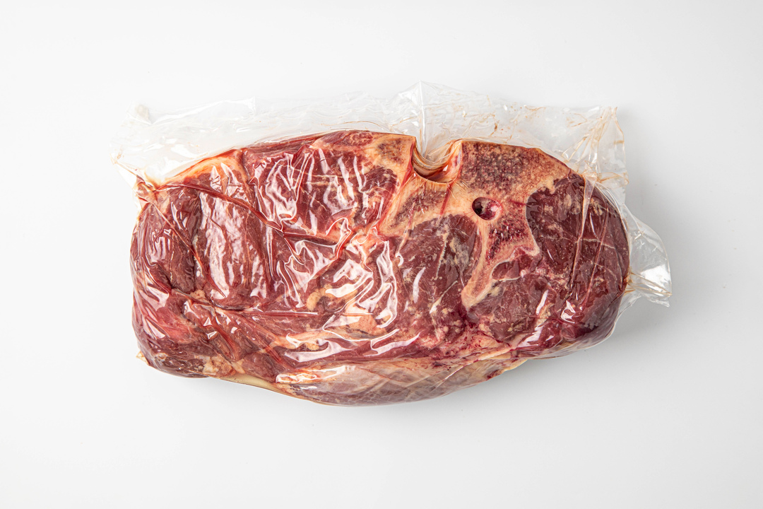 

Говядина шея н\к травяного откорма охлажденная вес