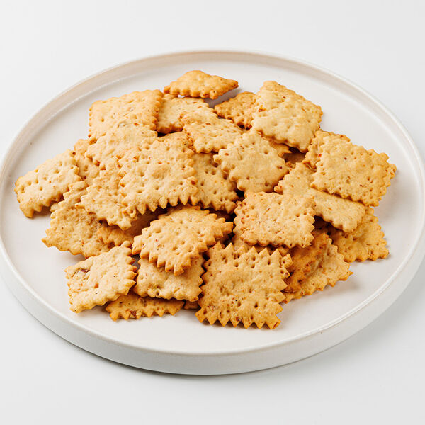 Крекер с луком ВкусВилл