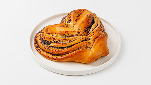 Плюшка Московская с маком. Пекарня