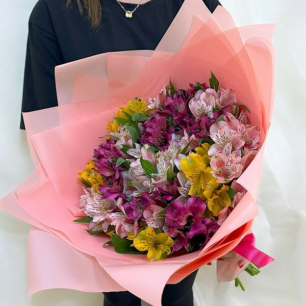 Букет из 25 разноцветных альстромерий № 821