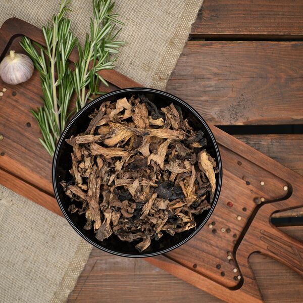 Лисичка черная ароматная сушеная